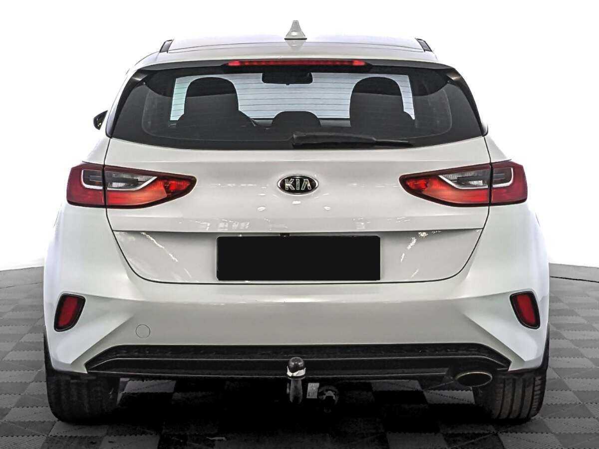 Купить Kia Ceed с пробегом. Фото: #5