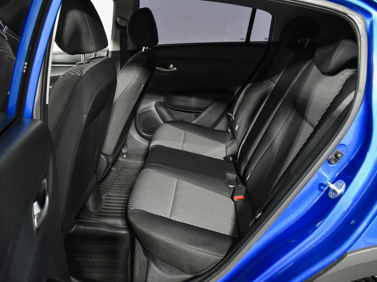 Купить Kia Rio с пробегом. Фото: #10