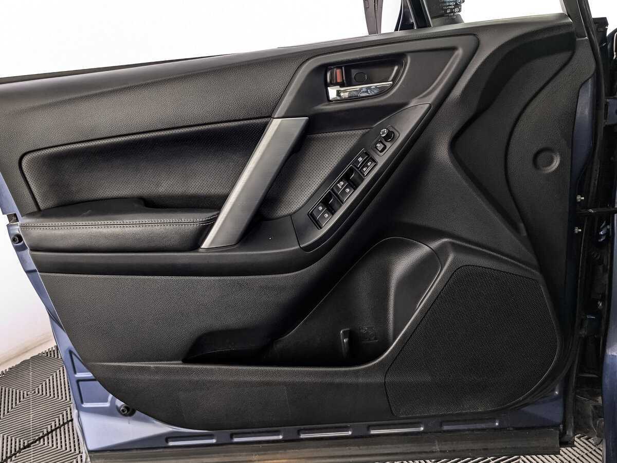 Купить Subaru Forester с пробегом. Фото: #14