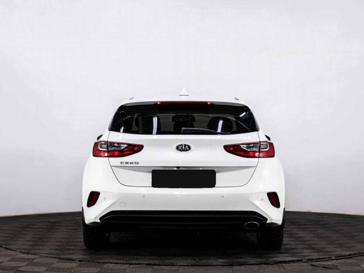 Купить Kia Ceed с пробегом. Фото: #4