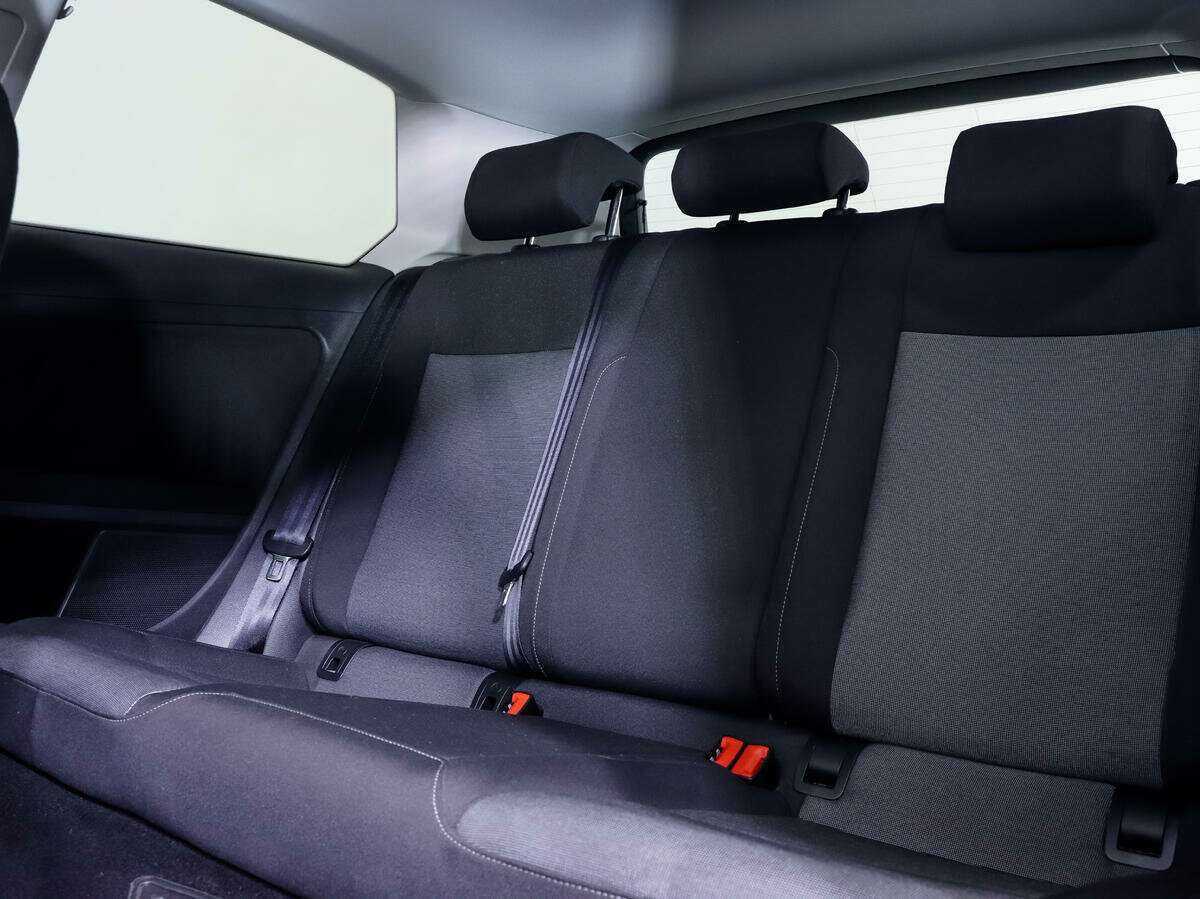 Купить Volkswagen Golf с пробегом. Фото: #10