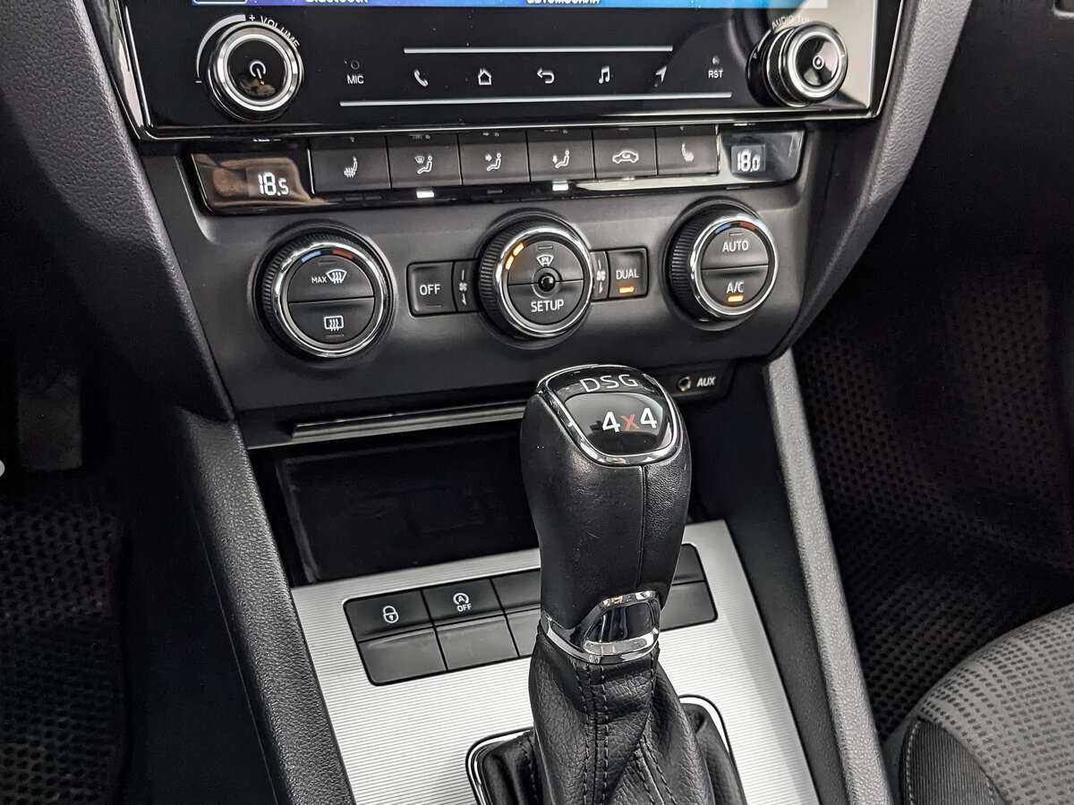 Купить Skoda Octavia с пробегом. Фото: #24