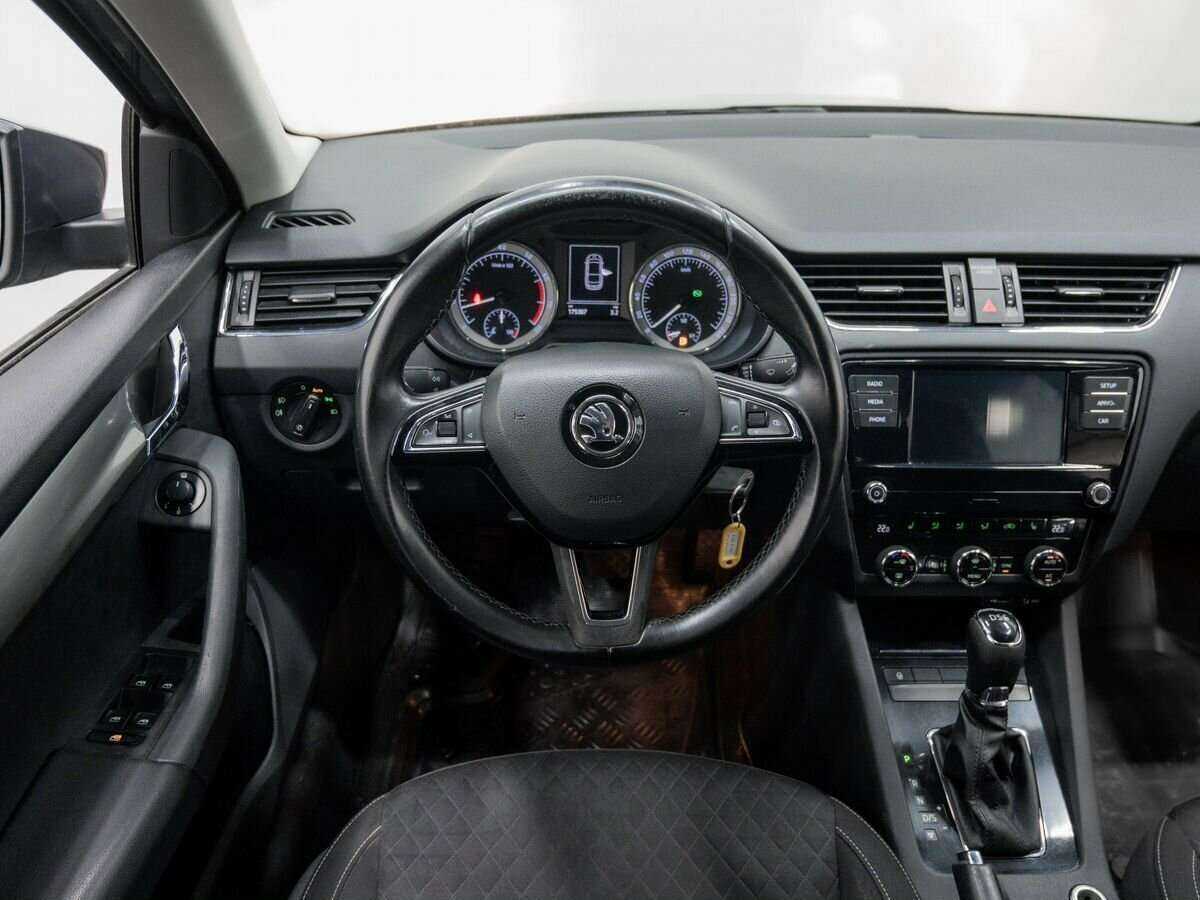 Купить Skoda Octavia с пробегом. Фото: #7