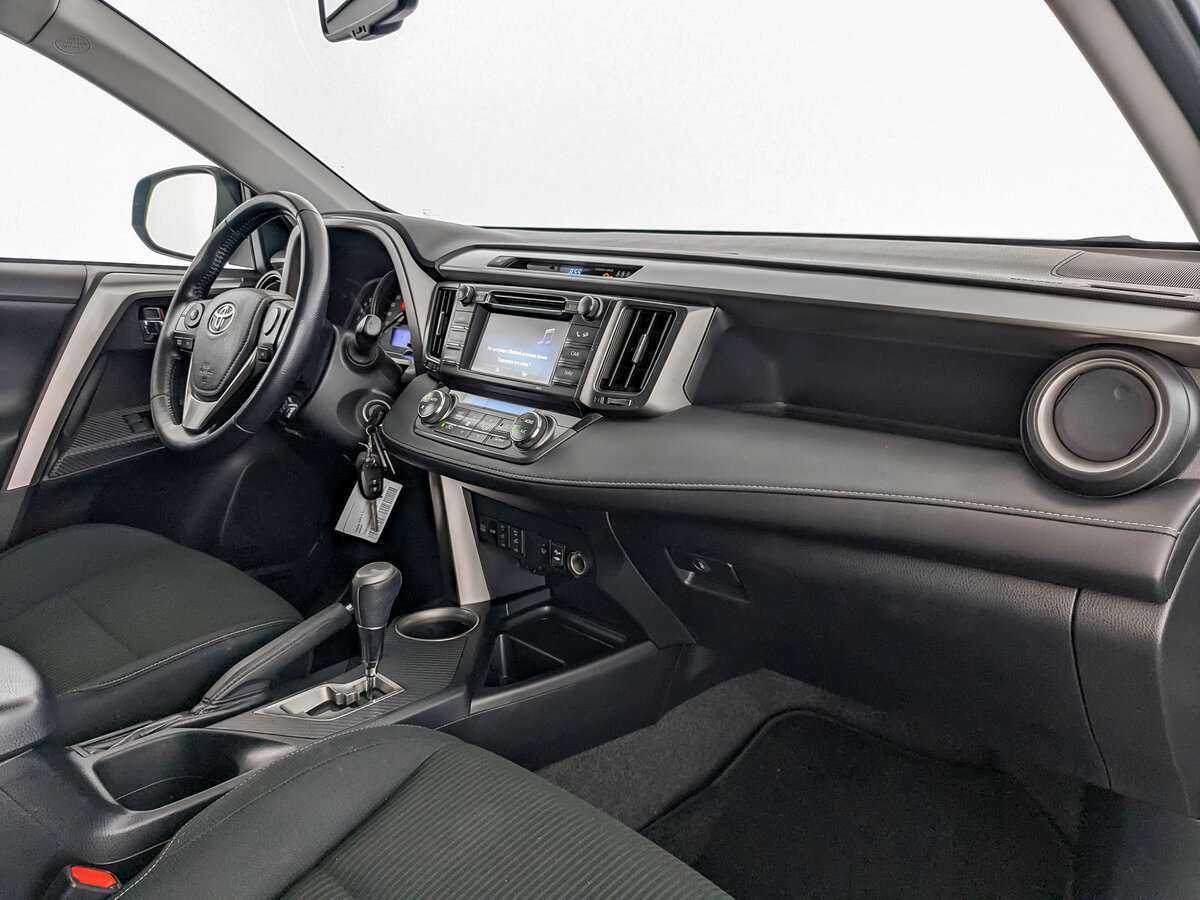 Купить Toyota RAV4 с пробегом. Фото: #7