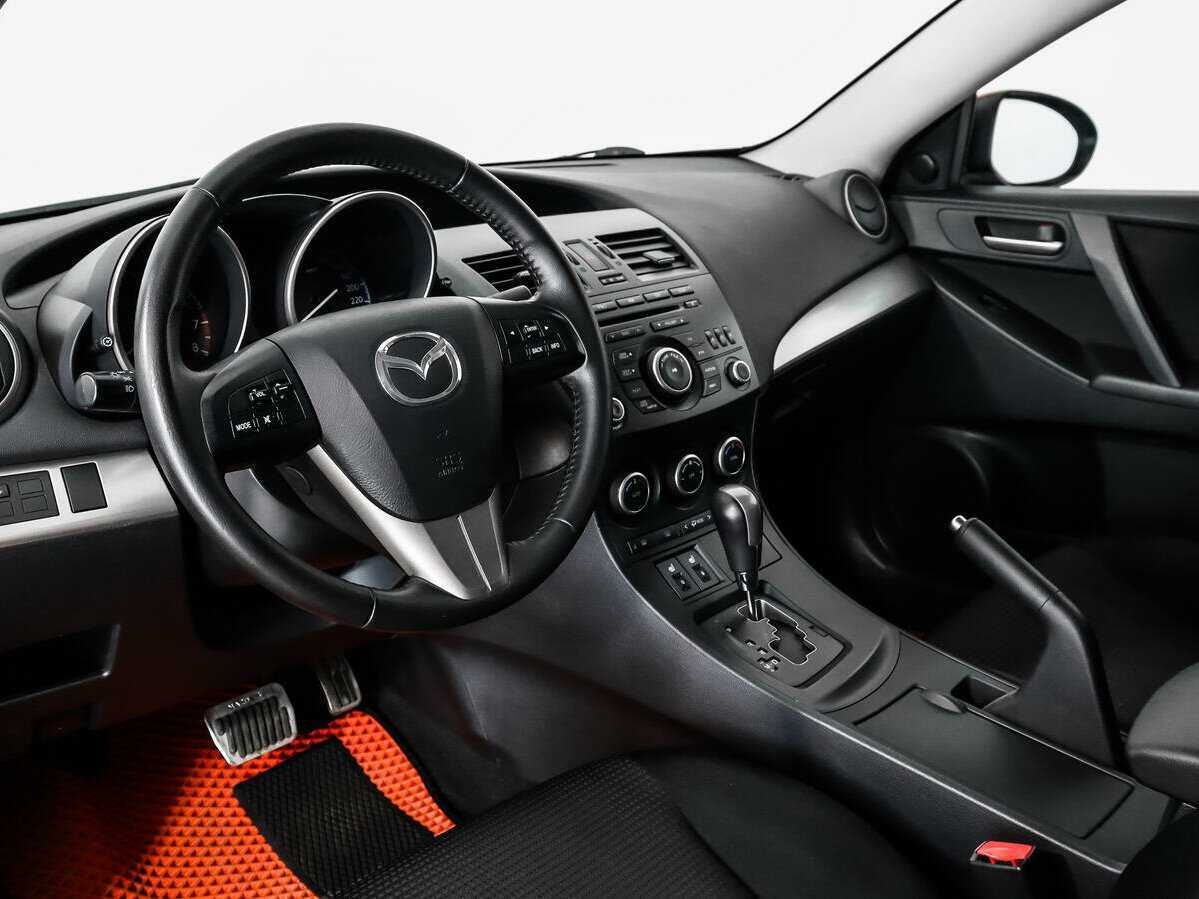 Купить Mazda 3 с пробегом. Фото: #8