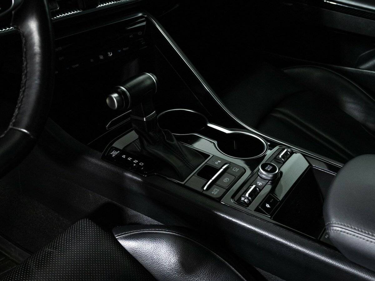 Купить Kia K5 с пробегом. Фото: #19