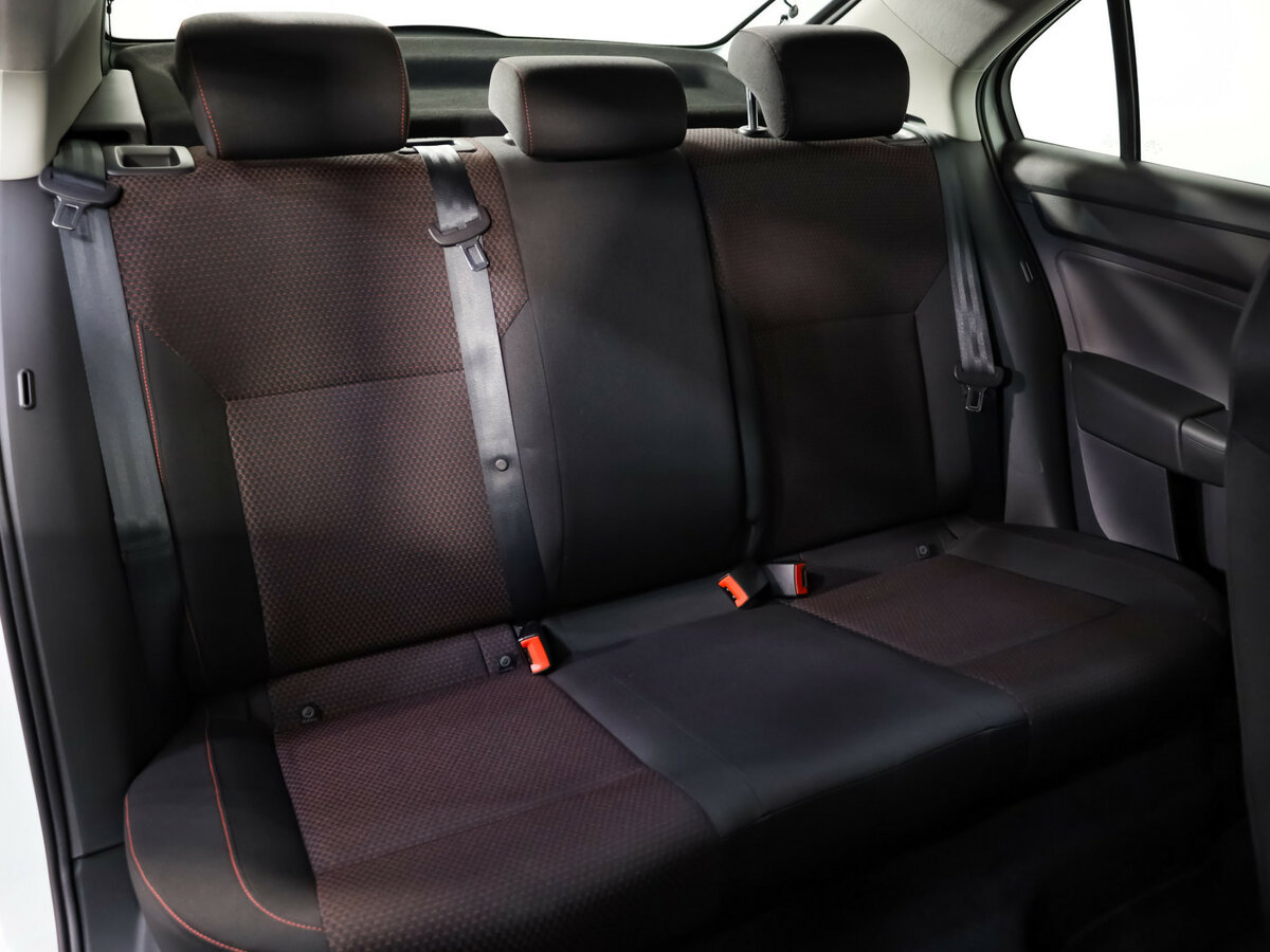 Купить Skoda Rapid с пробегом. Фото: #15