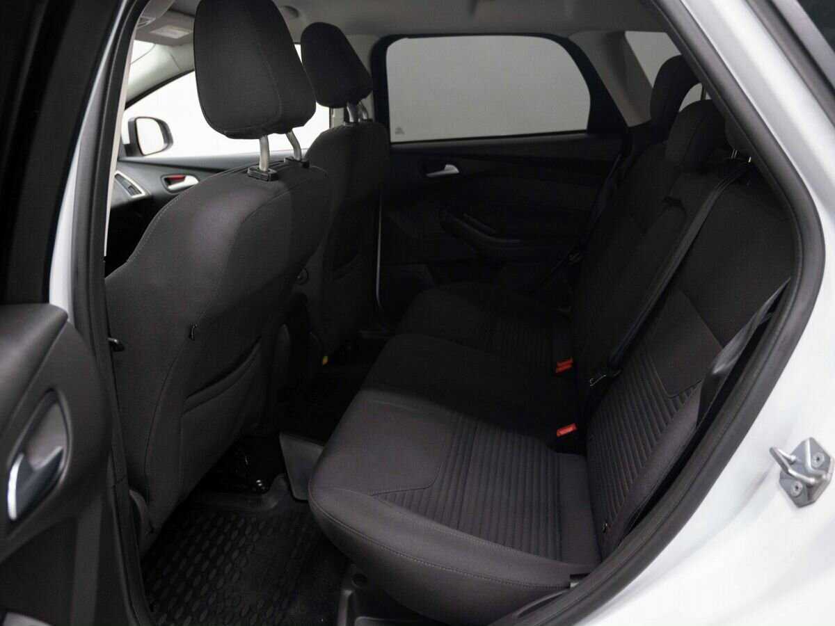 Купить Ford Focus с пробегом. Фото: #8