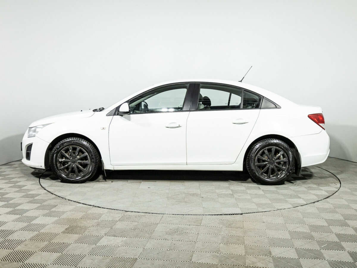 Купить Chevrolet Cruze с пробегом. Фото: #7