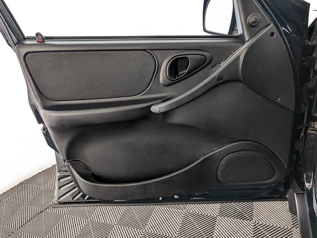 Купить Lada (ВАЗ) Niva с пробегом. Фото: #18