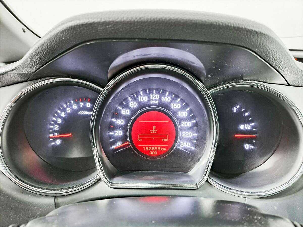 Купить Kia Ceed с пробегом. Фото: #8