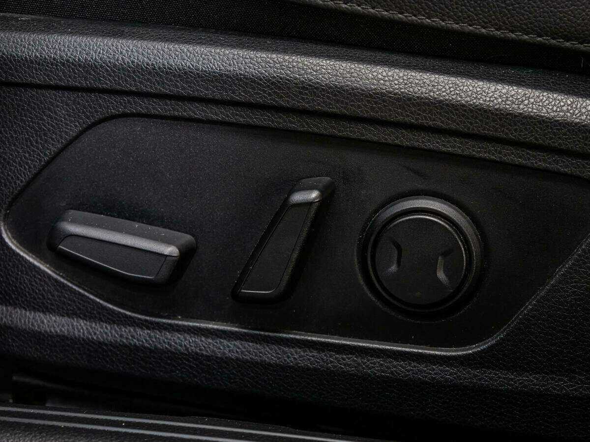 Купить Kia K5 с пробегом. Фото: #13