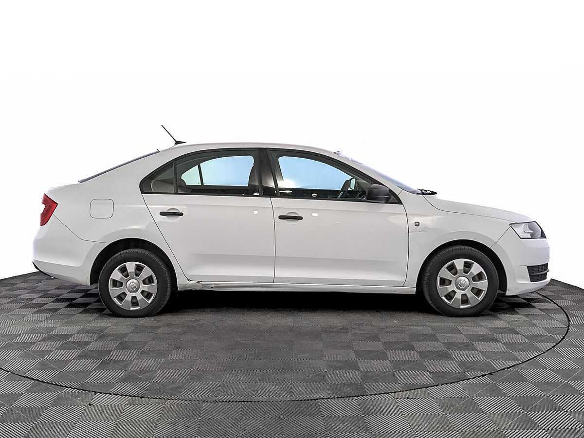 Купить Skoda Rapid с пробегом. Фото: #3