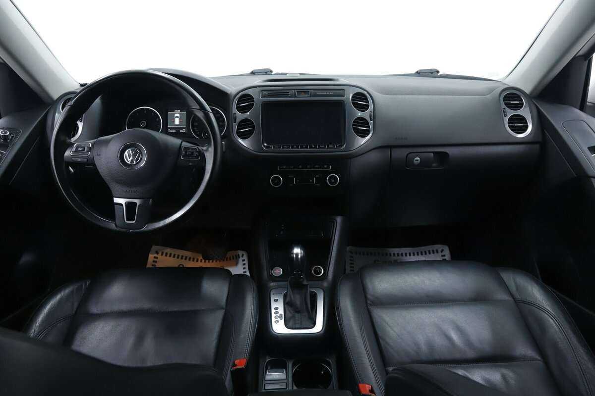 Купить Volkswagen Tiguan с пробегом. Фото: #8