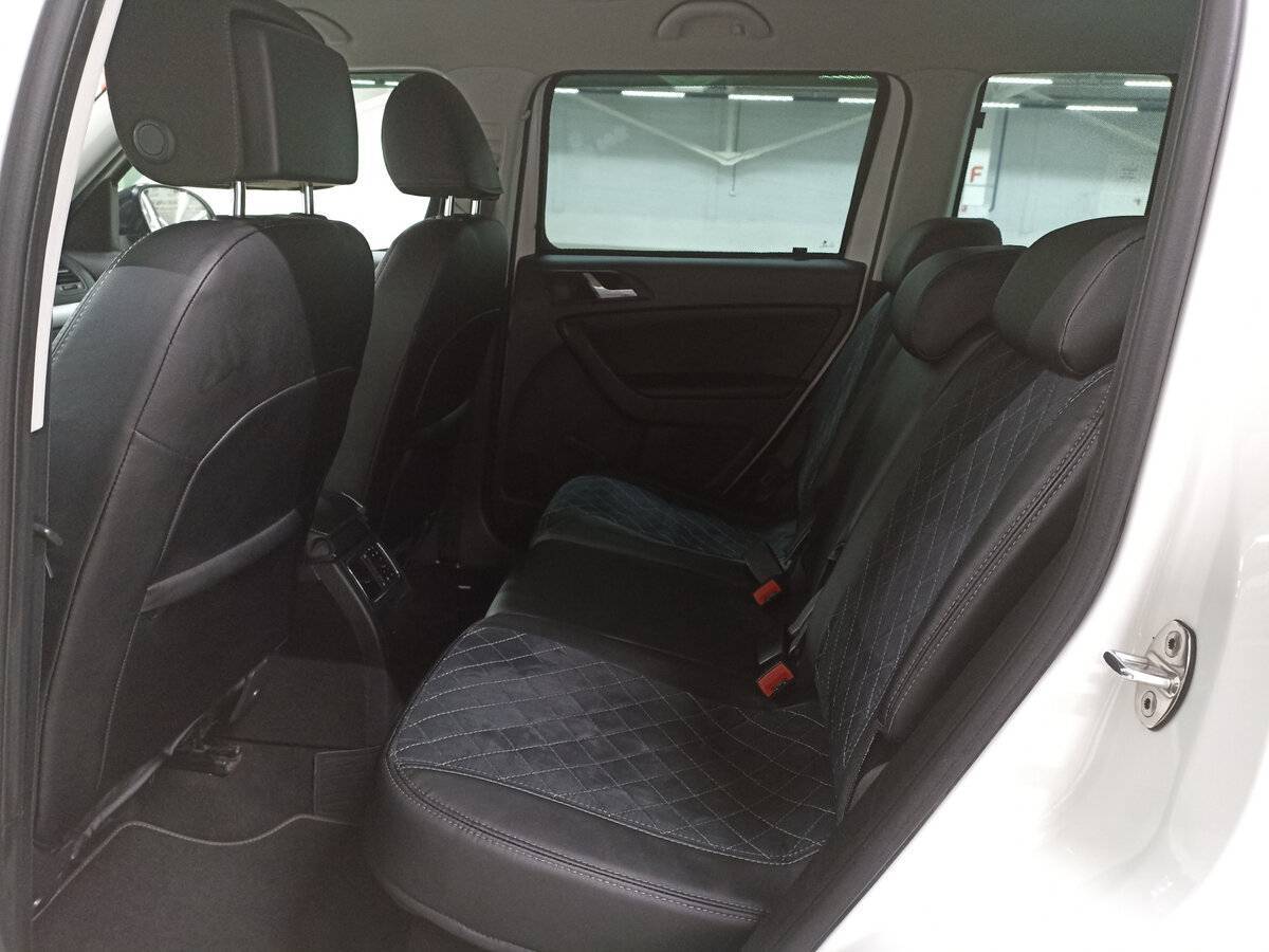 Купить Skoda Yeti с пробегом. Фото: #11