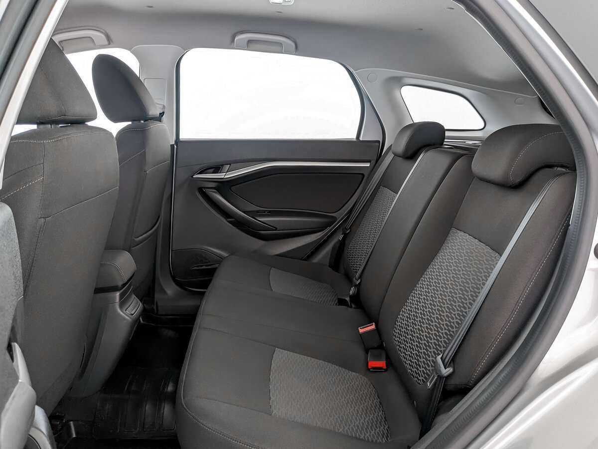 Купить Lada (ВАЗ) Vesta с пробегом. Фото: #9