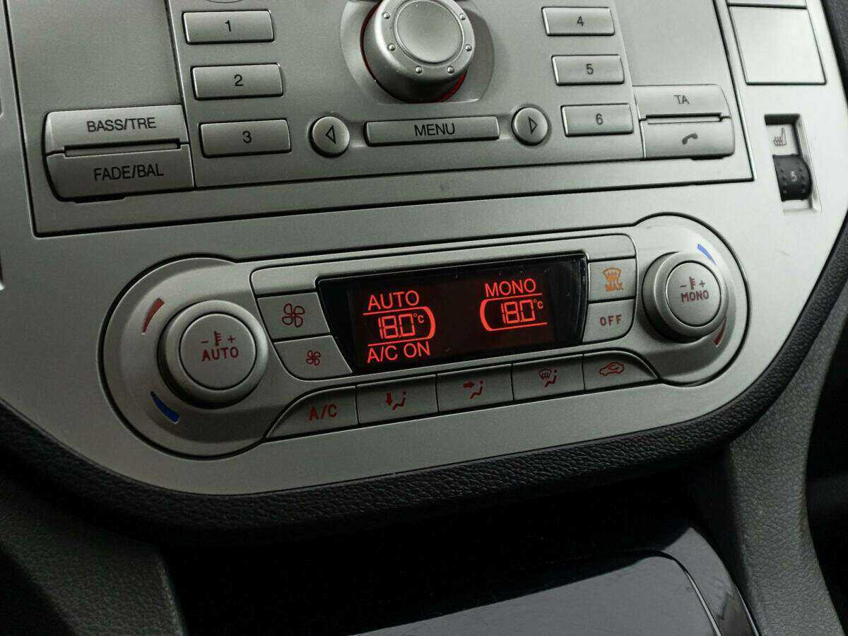 Купить Ford Kuga с пробегом. Фото: #14