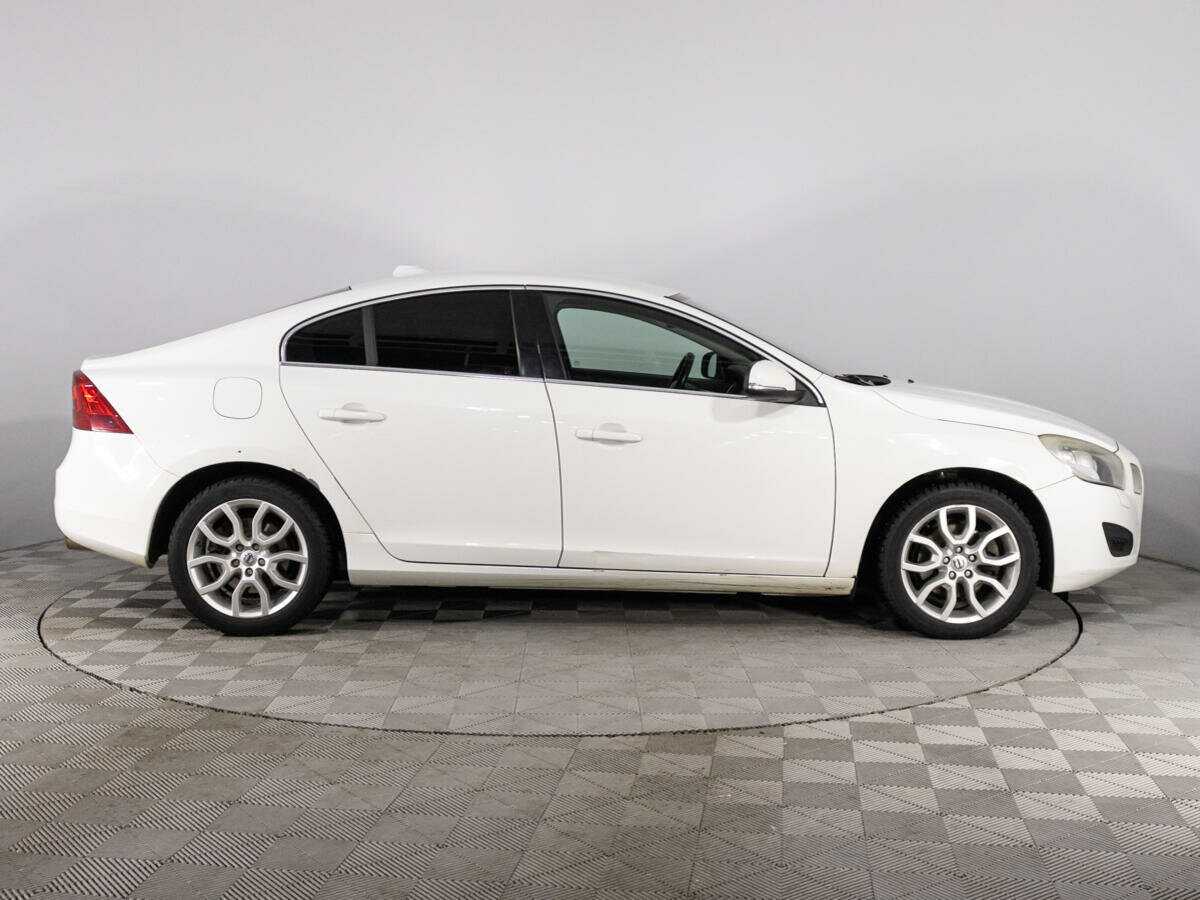 Купить Volvo S60 с пробегом. Фото: #3