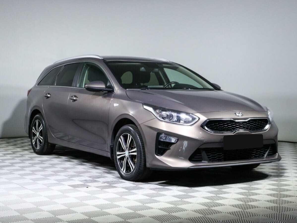 Купить Kia Ceed с пробегом. Фото: #2