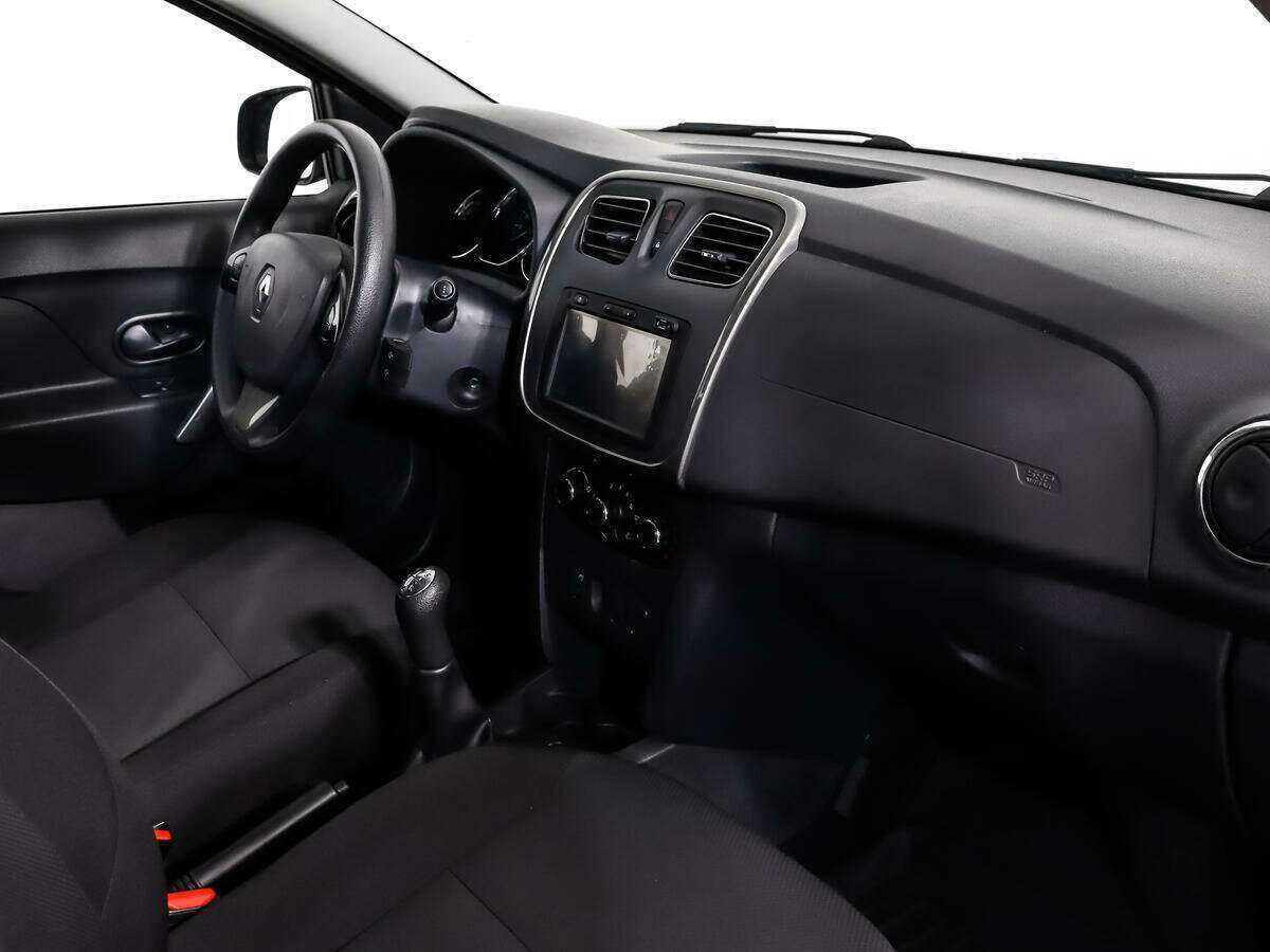 Купить Renault Sandero с пробегом. Фото: #10