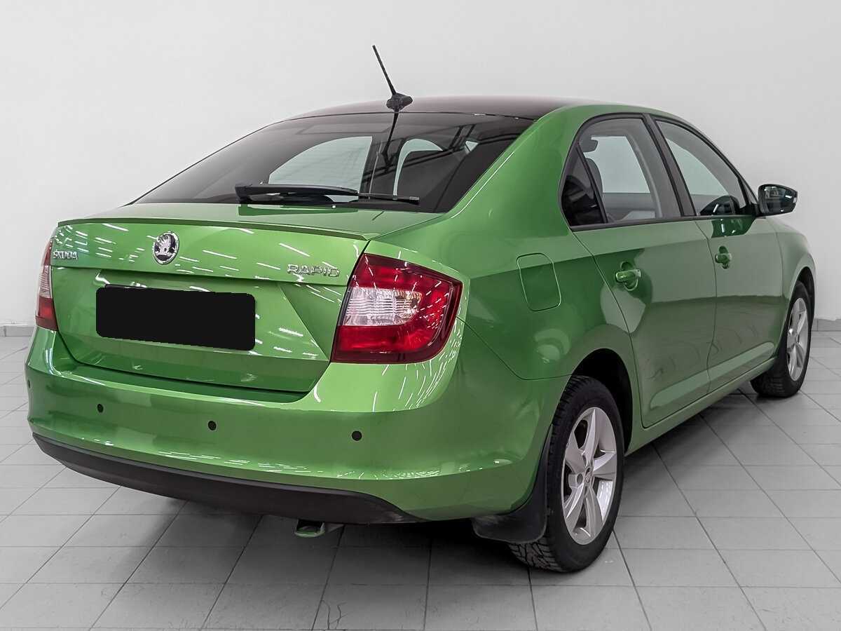 Купить Skoda Rapid с пробегом. Фото: #4