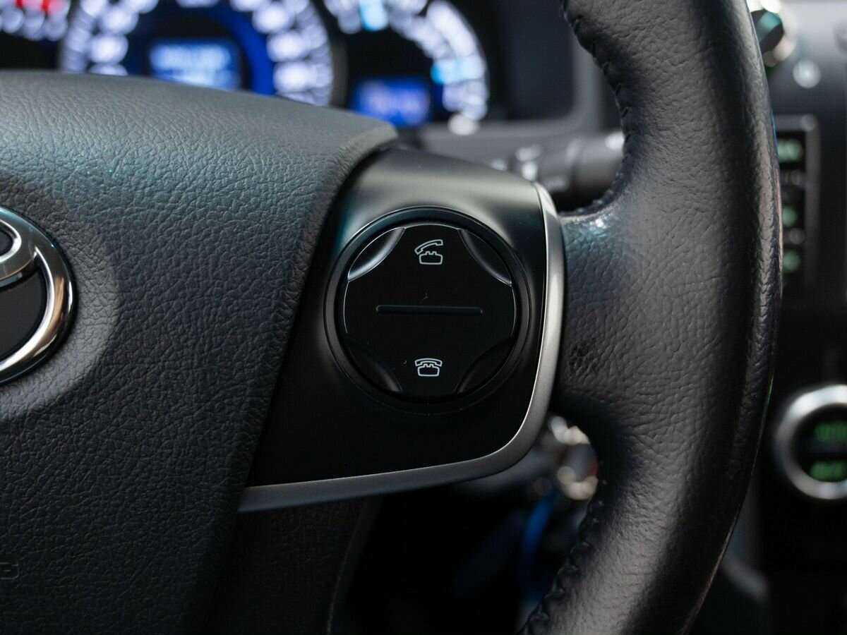 Купить Toyota Camry с пробегом. Фото: #26