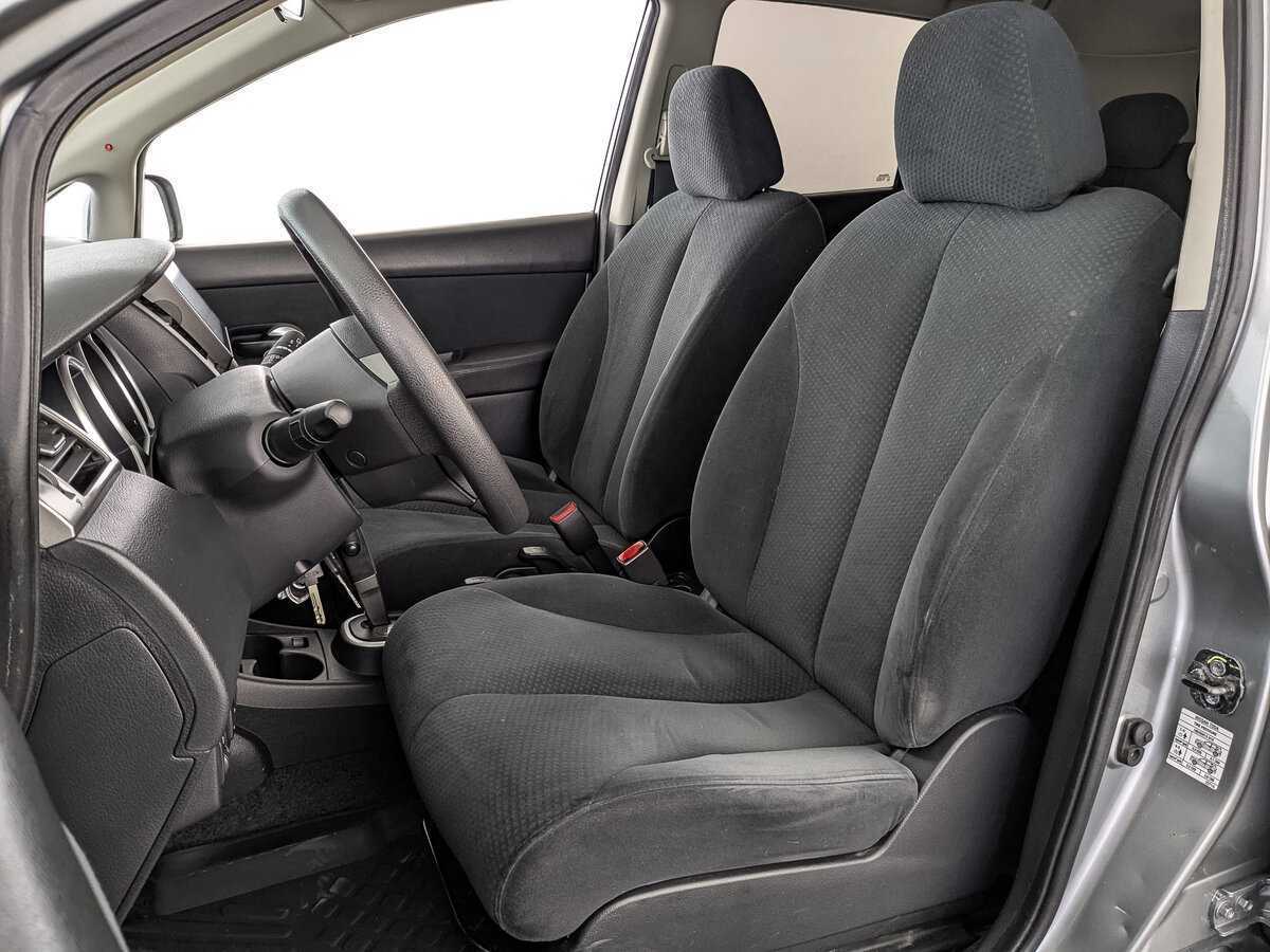 Купить Nissan Tiida с пробегом. Фото: #19