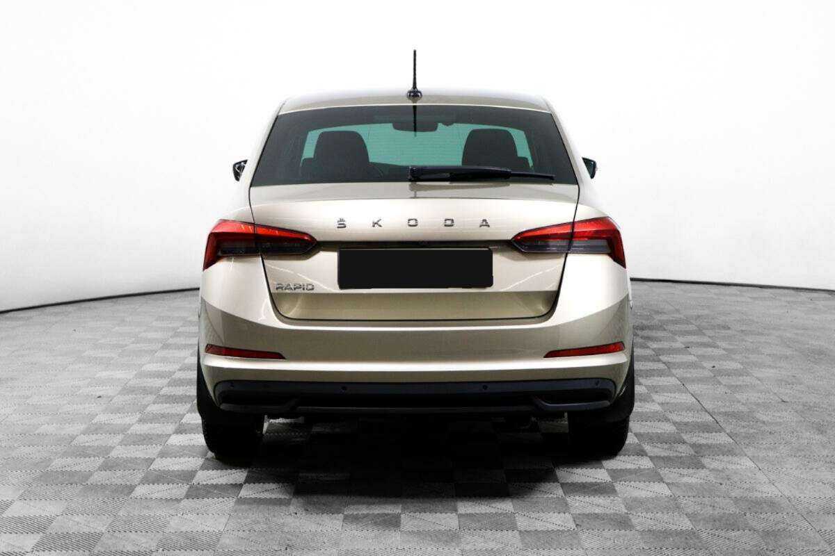Купить Skoda Rapid с пробегом. Фото: #4