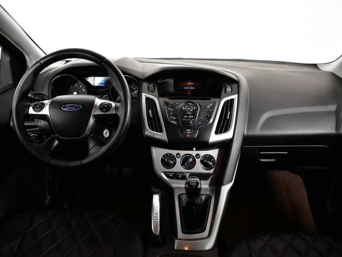 Купить Ford Focus с пробегом. Фото: #9