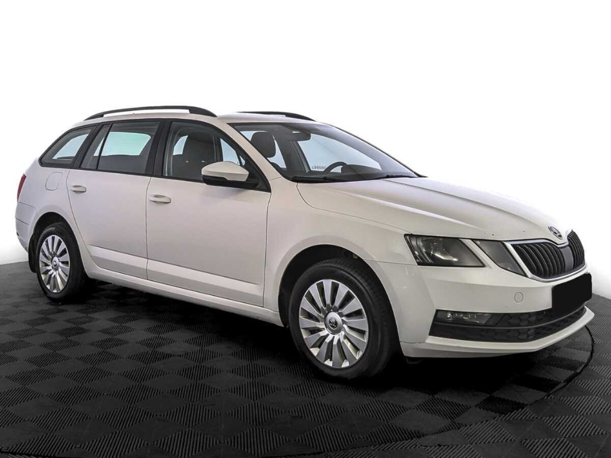 Купить Skoda Octavia с пробегом. Фото: #2
