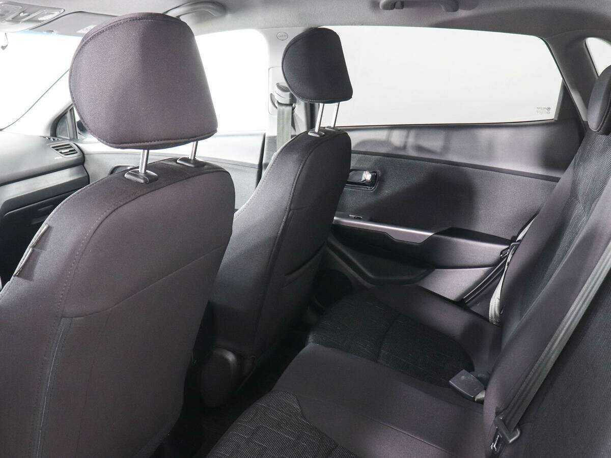 Купить Kia Rio с пробегом. Фото: #11