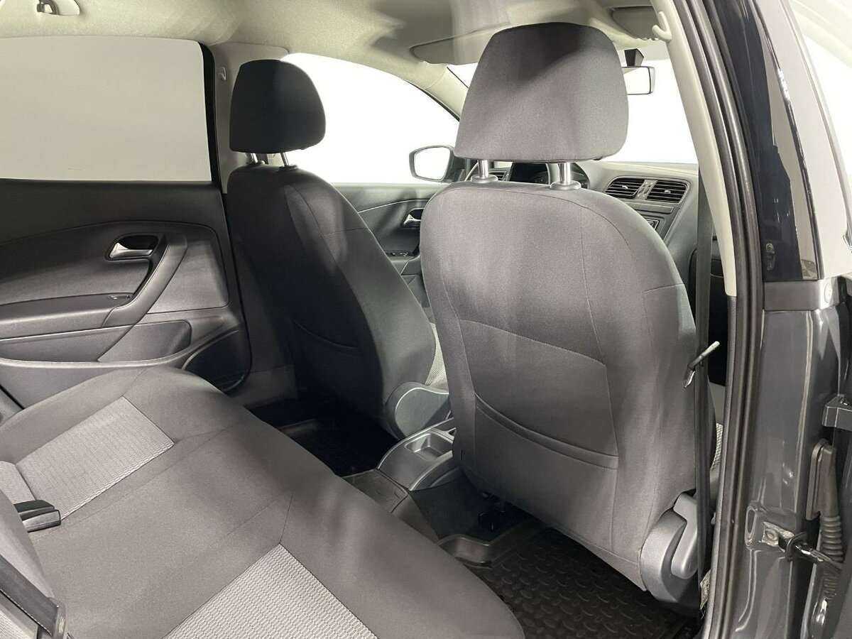 Купить Volkswagen Polo с пробегом. Фото: #15