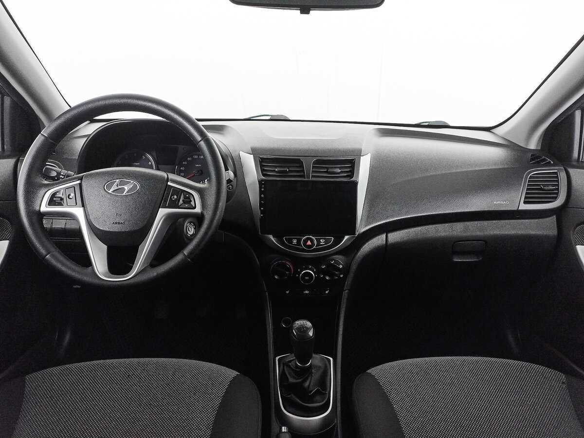 Купить Hyundai Solaris с пробегом. Фото: #10