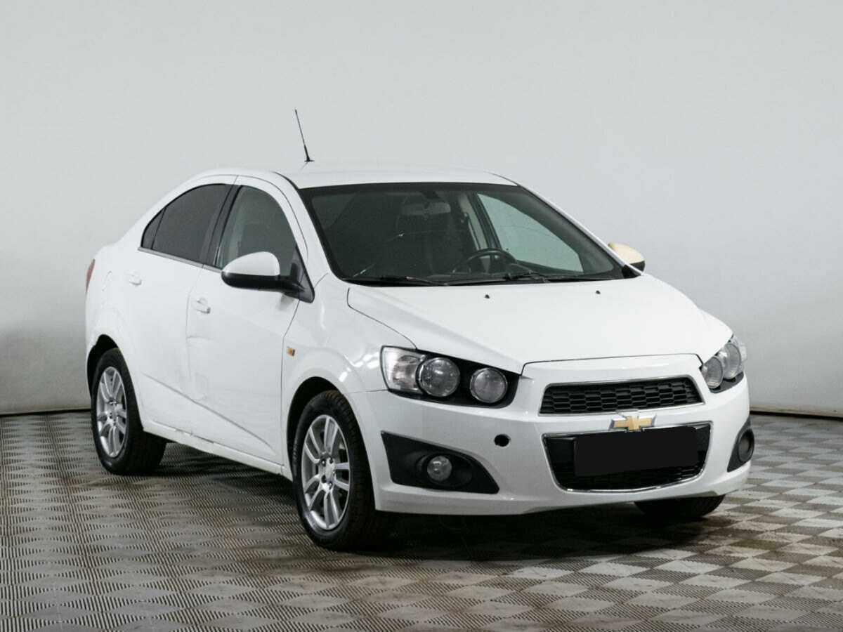 Купить Chevrolet Aveo с пробегом. Фото: #2