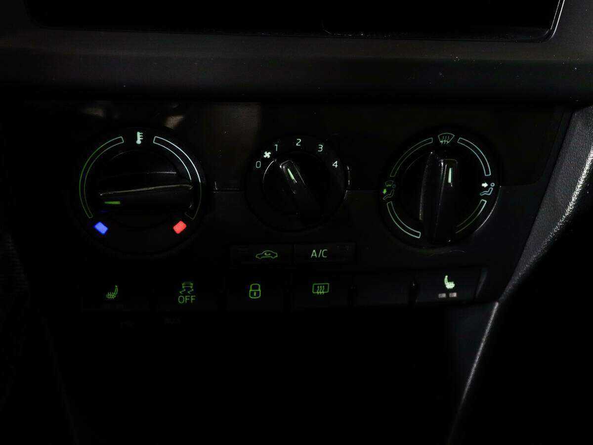 Купить Skoda Rapid с пробегом. Фото: #13