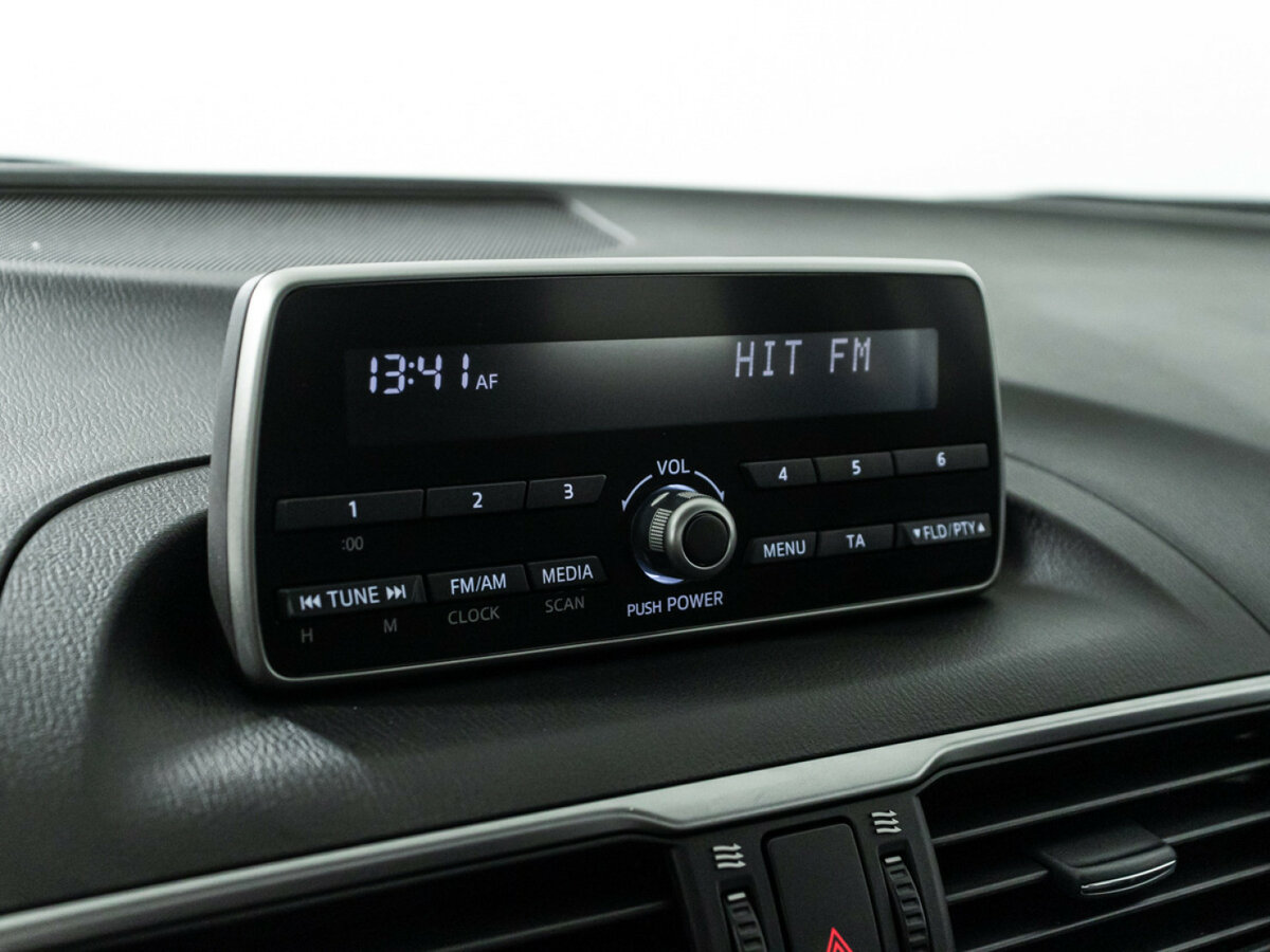Купить Mazda 3 с пробегом. Фото: #15