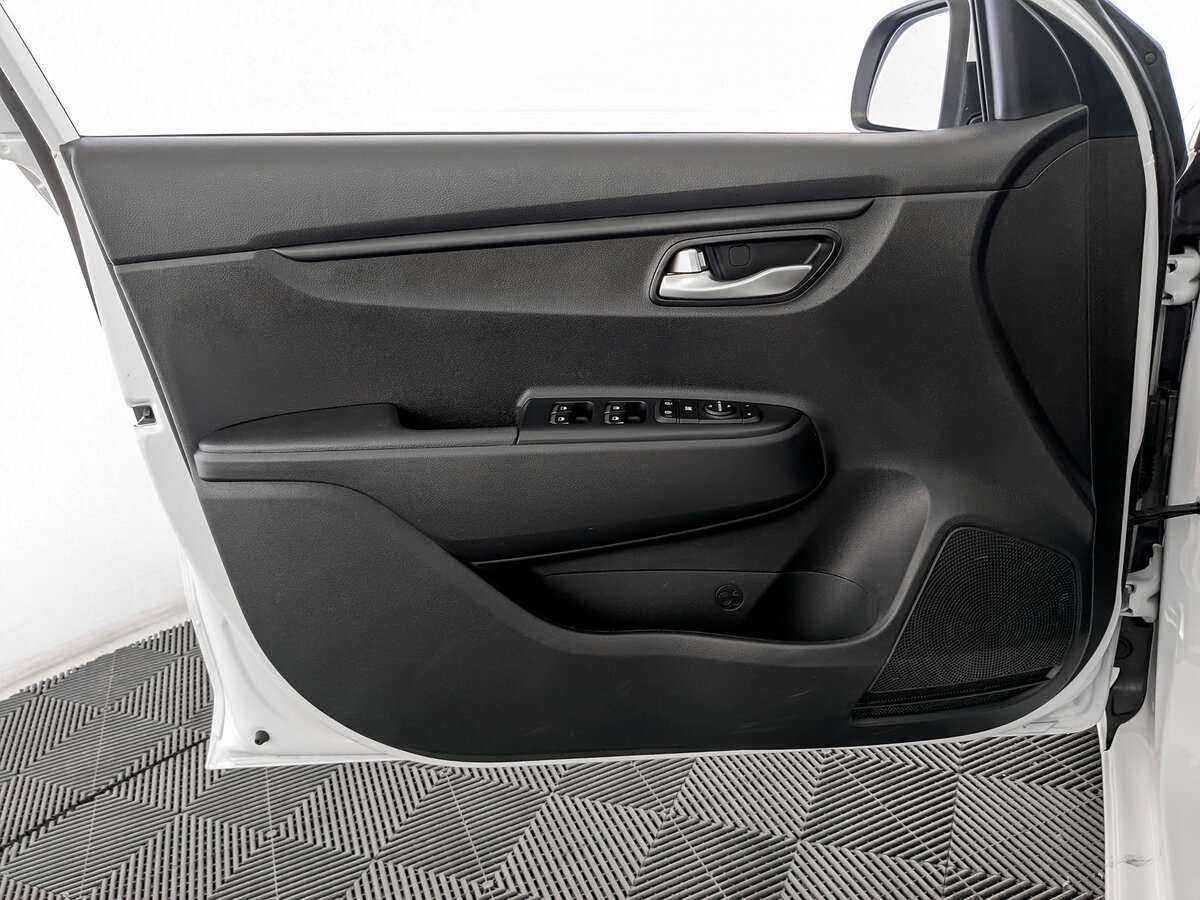 Купить Kia Rio с пробегом. Фото: #14