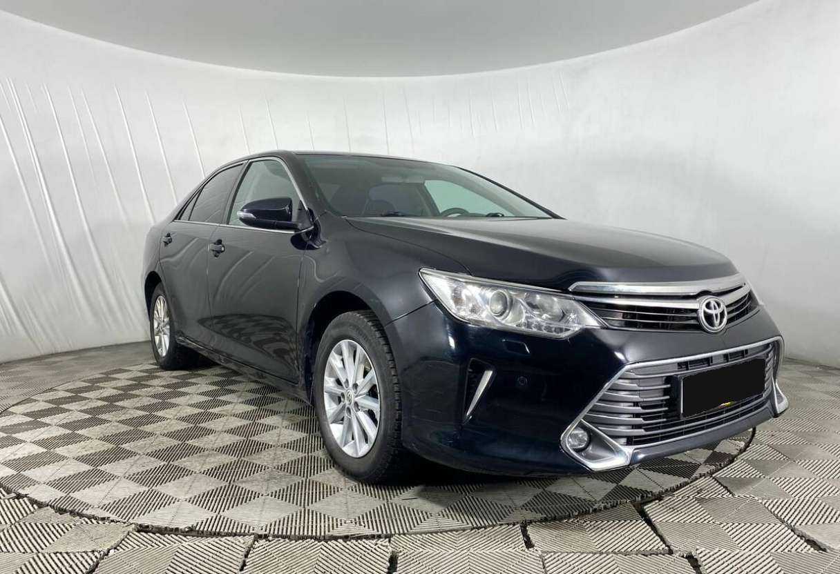 Купить Toyota Camry с пробегом. Фото: #2