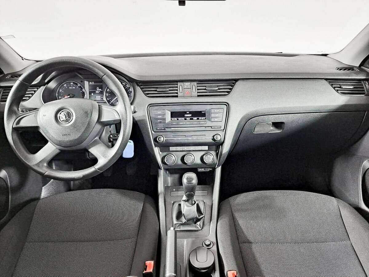Купить Skoda Octavia с пробегом. Фото: #11