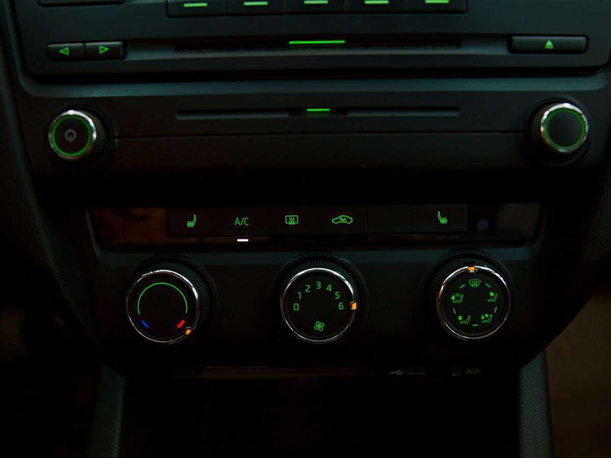 Купить Skoda Octavia с пробегом. Фото: #11