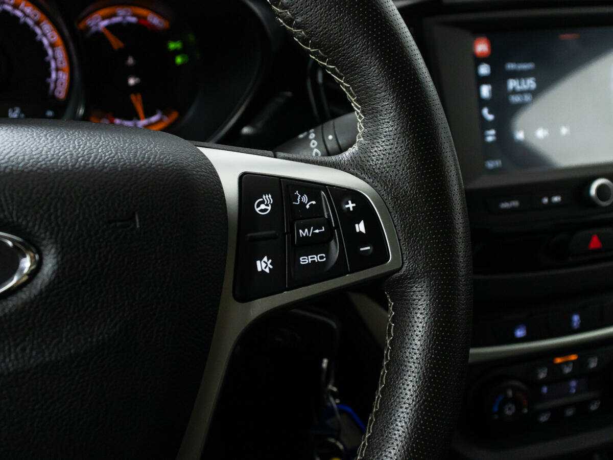 Купить Lada (ВАЗ) Vesta с пробегом. Фото: #16