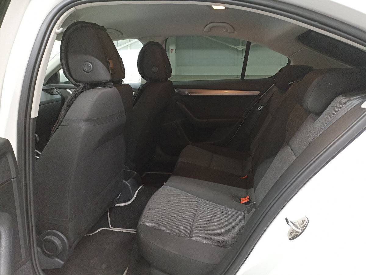 Купить Skoda Octavia с пробегом. Фото: #11