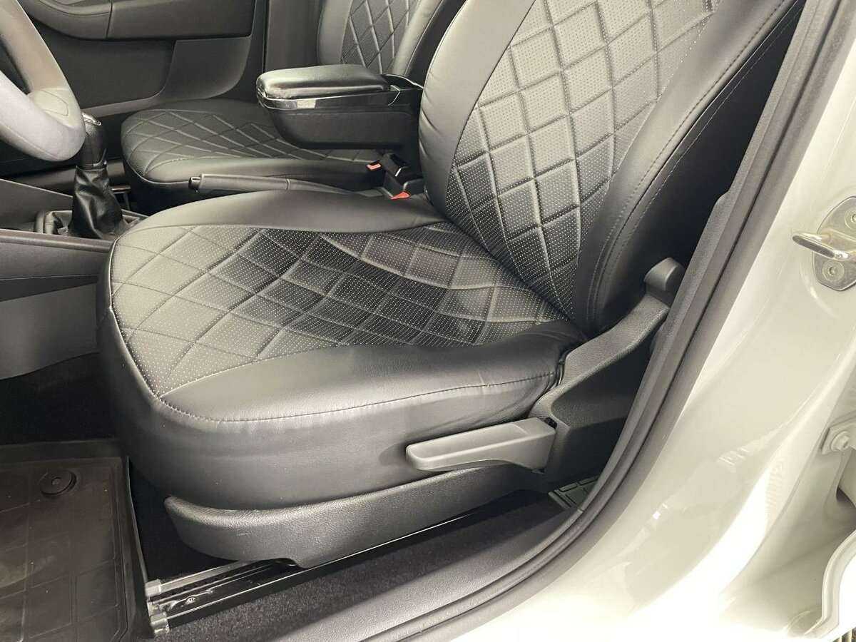 Купить Skoda Rapid с пробегом. Фото: #9