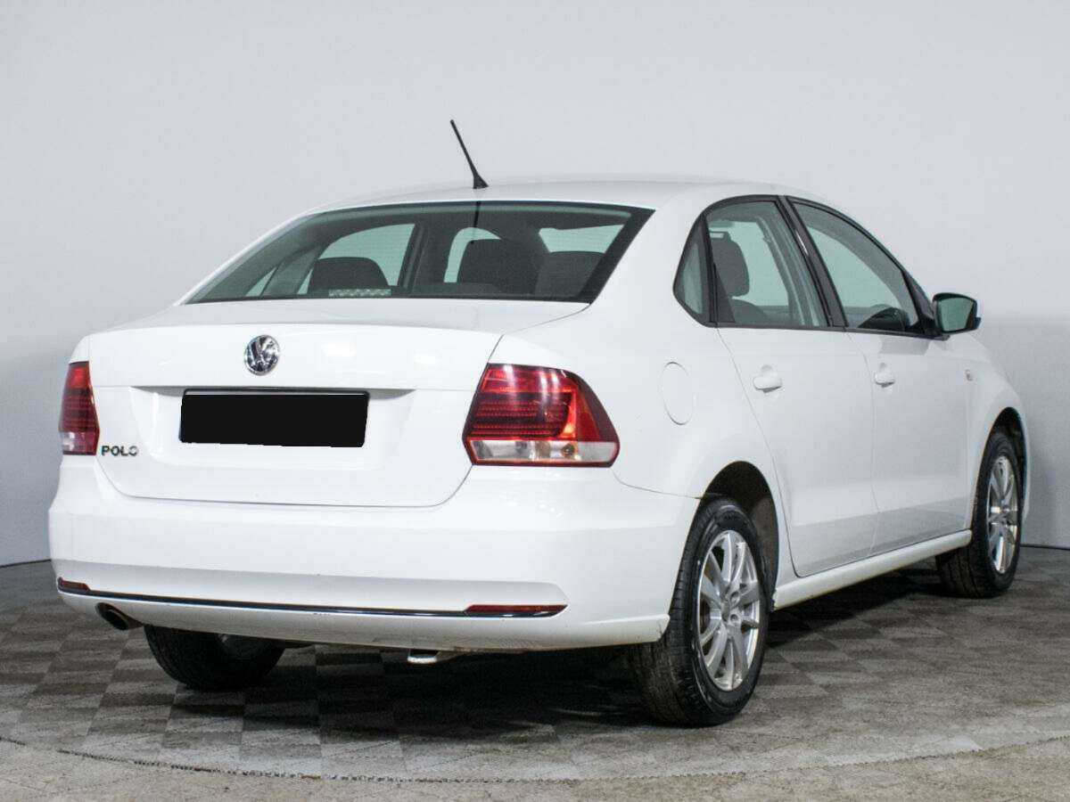 Купить Volkswagen Polo с пробегом. Фото: #4