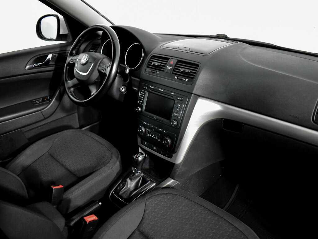 Купить Skoda Yeti с пробегом. Фото: #13