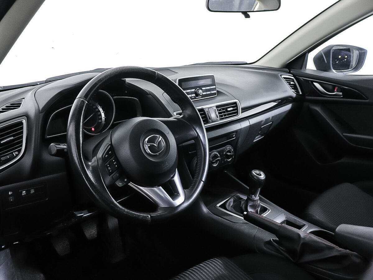 Купить Mazda 3 с пробегом. Фото: #12