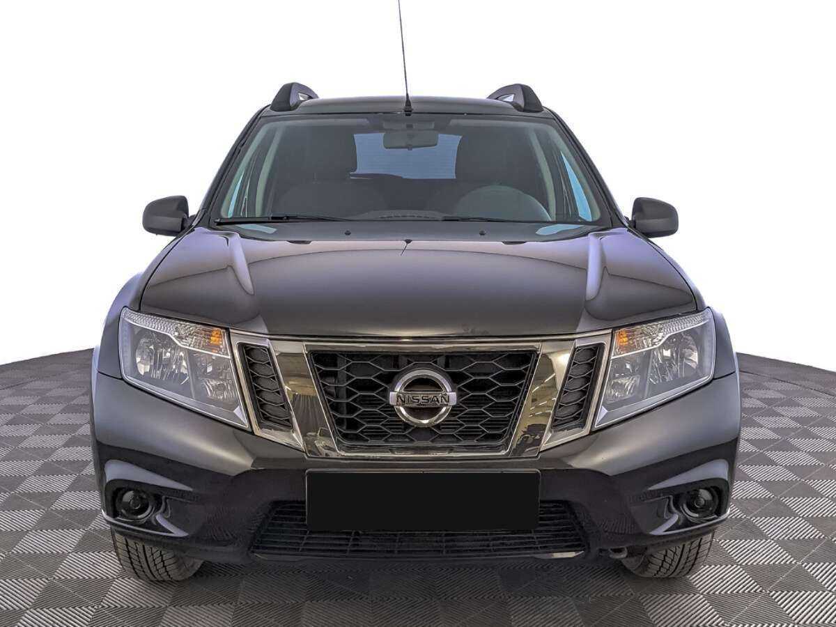 Купить Nissan Terrano с пробегом. Фото: #1