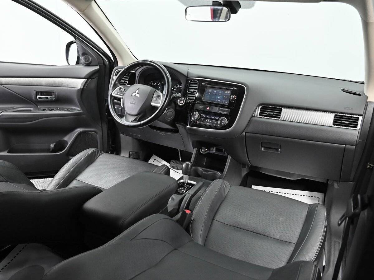 Купить Mitsubishi Outlander с пробегом. Фото: #12