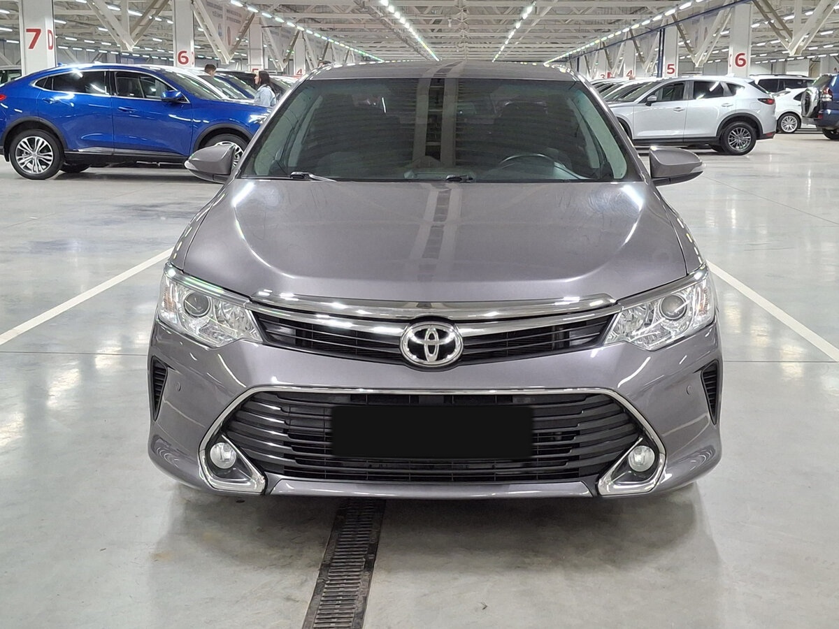 Купить Toyota Camry с пробегом. Фото: #1