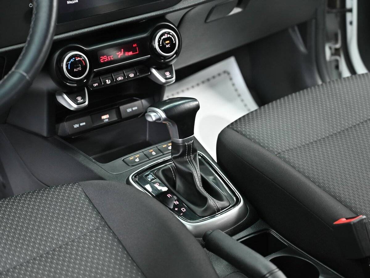 Купить Kia Rio с пробегом. Фото: #10